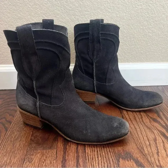 I.N.K. Made in Italy Black Leather Pull On Chelsea Booties Boots 39 Sz US 8-9