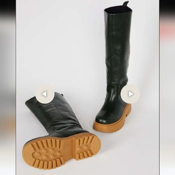Intentionally leather boots