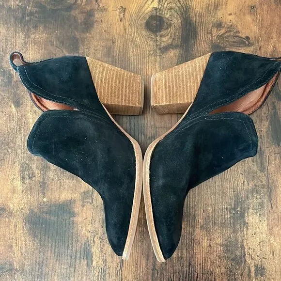 Jeffrey Campbell Rosalee Suede Bootie Size 9/ Excellent