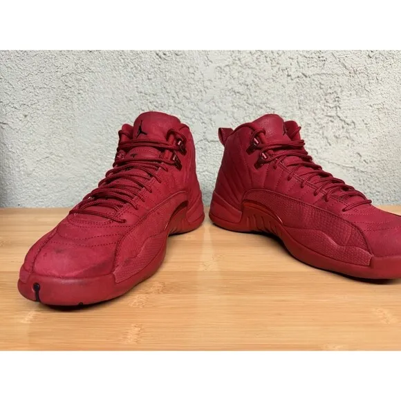 Jordan 12 Retro Gym Red (2018) - Size 10.5 ( 130690-601 )