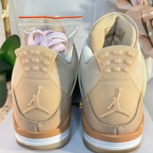 Jordan 4s 🩷 Sneakers In Rose Pink