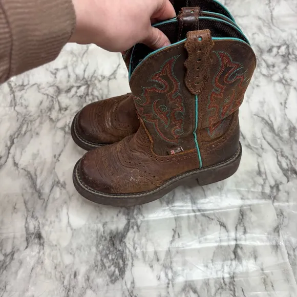 Justin Boots Leather Western Cowgirl boots brown size 5 boho