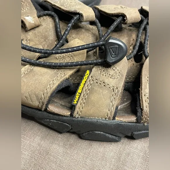 Keen Daytona Cork Footbed Hiking Sandals Waterproof‎ Mens 9 Brown Leather