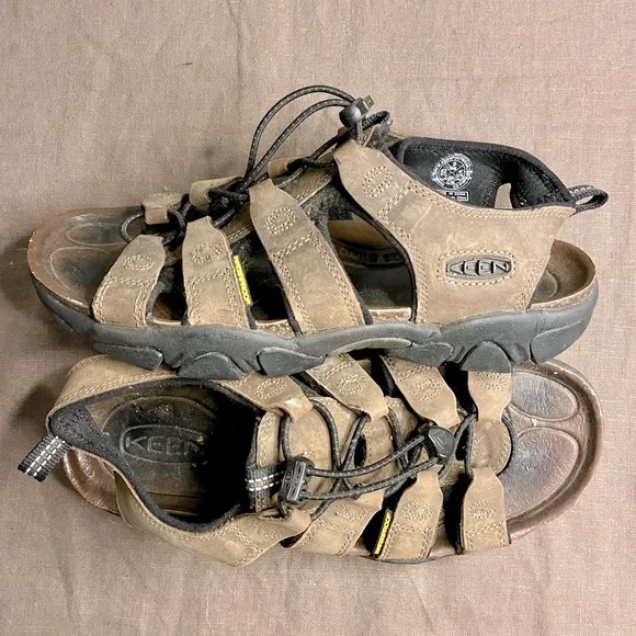 Keen Daytona Cork Footbed Hiking Sandals Waterproof‎ Mens 9 Brown Leather