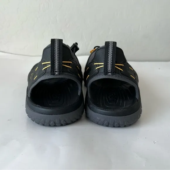 Keen Men’s SOLR Water Hiking Sandals NEW NWOT Black Gold Size 14