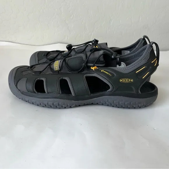 Keen Men’s SOLR Water Hiking Sandals NEW NWOT Black Gold Size 14