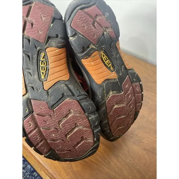 Keen Newport H2 Closed Toe Red Water Hiking Sandals US Men's 9.5 EU 39.9