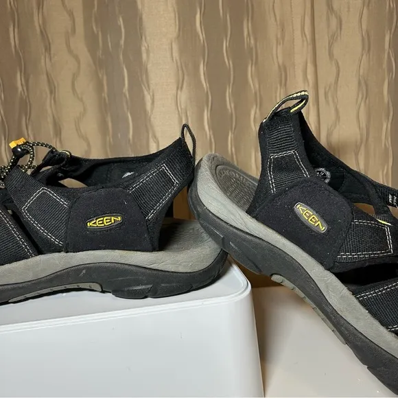 Keen Newport H2 Men's 14 Water Hiking Closed Toe Sandals Athletic 1001907 Black