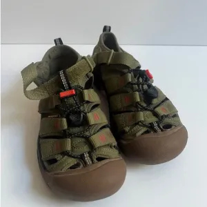 Keen newport H2 sandals waterporof/hiking size 2