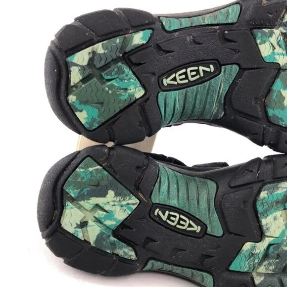 Keen Newport Retro Waterproof Hiking Sandals Mens 7