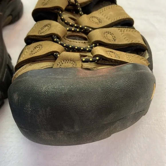 KEEN Newport Sandals - Men's Size 7 Preowned