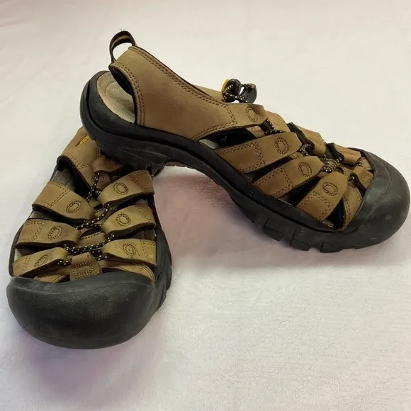 KEEN Newport Sandals - Men's Size 7 Preowned