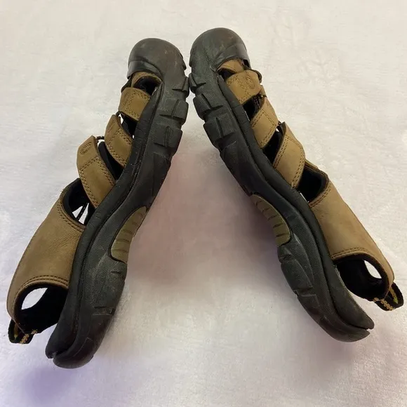 KEEN Newport Sandals - Men's Size 7 Preowned