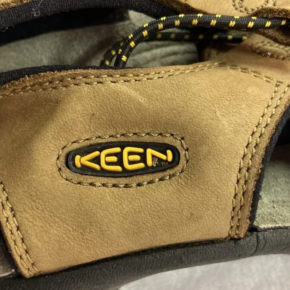 KEEN Newport Sandals - Men's Size 7 Preowned