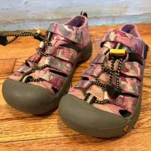 Keen Pink and Gray hiking Sandals