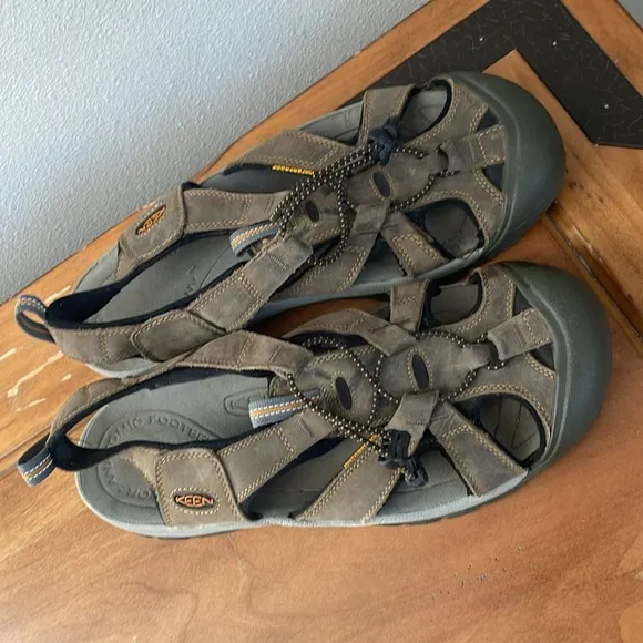KEEN Water Hiking Sandals Size 11