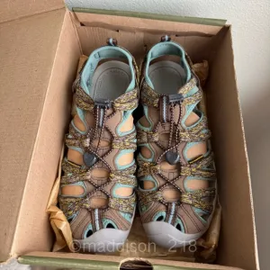 Keen Whisper Cascade Blue Turquoise Tan Brown Hiking Water Sandals New size 10