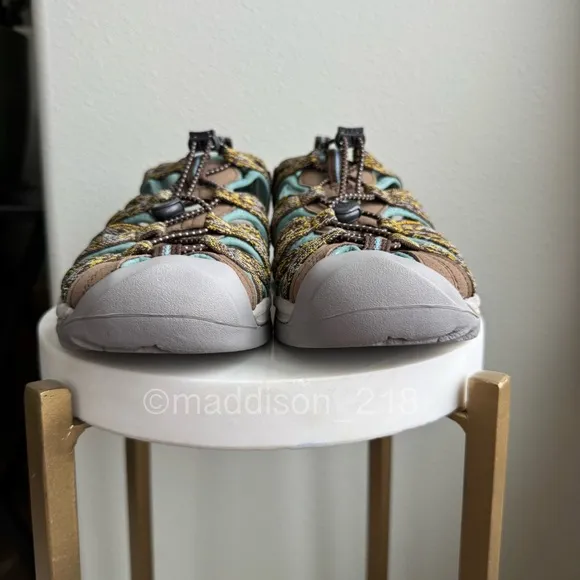 Keen Whisper Cascade Blue Turquoise Tan Brown Hiking Water Sandals New size 10