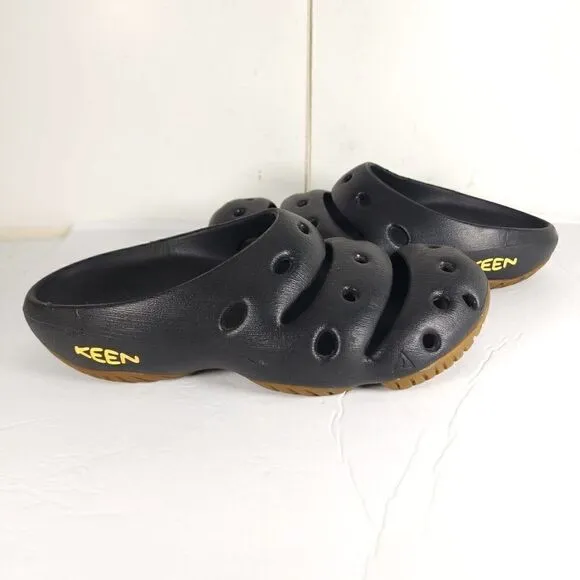 Keen Yogui Arts Graphite Gray Black Slip On Slide Sandals Men's 9 Women's 11