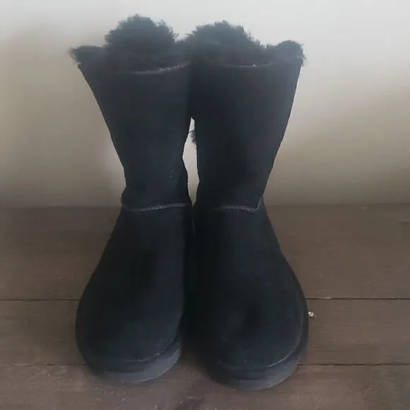 KOOLABURRA BY UGG Womens REMLEY 1105792 Black Suede Buckle Boots Size 6