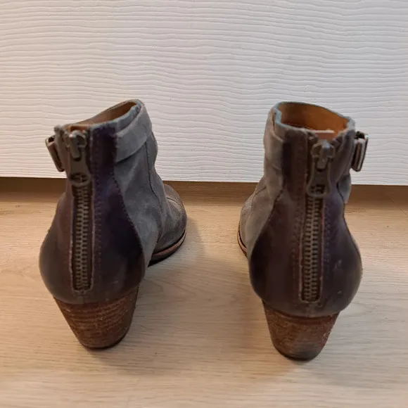Kork-Ease Grey Leather Suede Buckle Block Heel Madelena Ankle Boots Size 7.5M