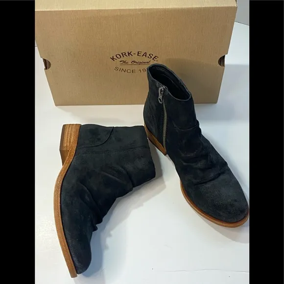 Kork-Ease Suede Giba Ruched Ankle Boots