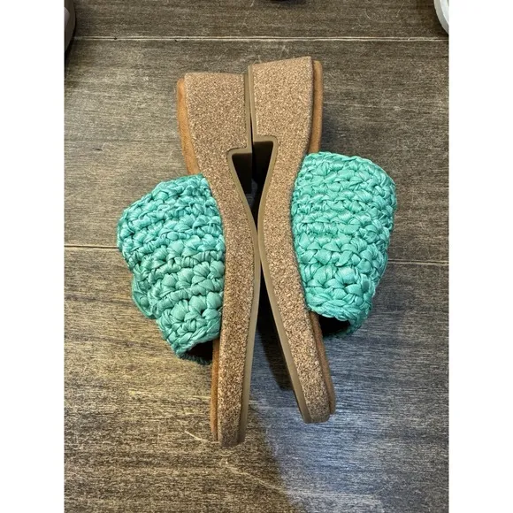 Kurt Geiger Sandals Women's Green Eagle Crochet Cork Slide Sandals Size 39.5