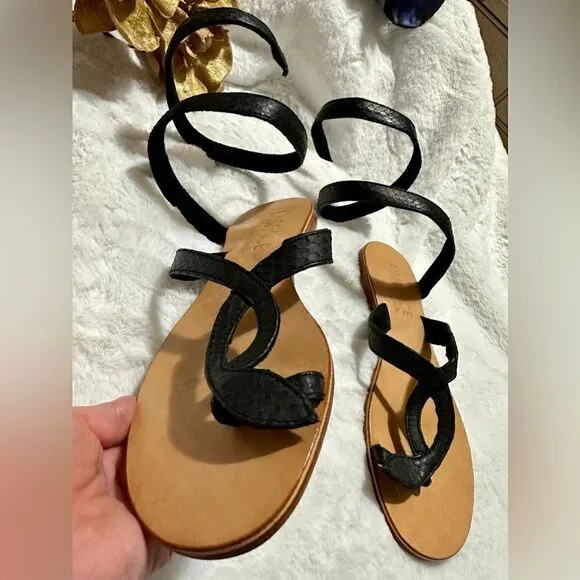 L Space Black Leather Gladiator Sandals – Size 7.5