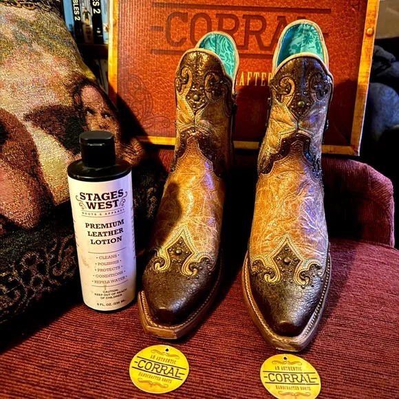 Ladies Corral Western Boots.