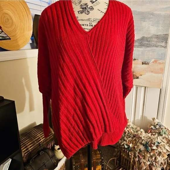 Lafayette 148 New York Ribbed Stylish Casual V- Neck Sweater.