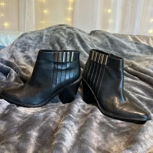 L.A.M.B. TODD leather BOOTS size 9