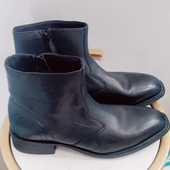 Laredo leather boots size 11D black