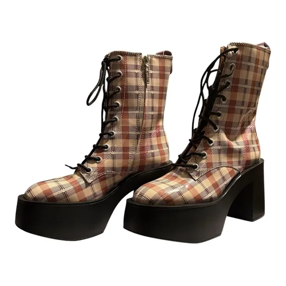 Larroude Olivia‎ Boot Size 10