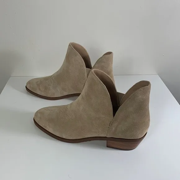 Lauren Ralph Lauren boots women’s 11 Prestyn suede tan booties