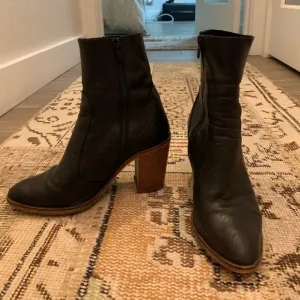 Leather boots