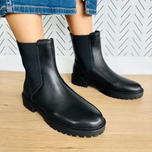 ⭐Leather Chelsea Lugg Boot Sz 9 Banana Republic Black Comfort Shoes Lightweight