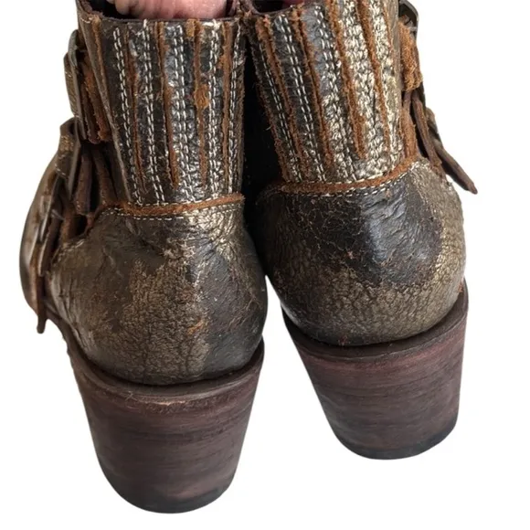 Like New Five Worlds by Cordani Leather Ankle Boots Size 9 1/2 Retail $268.00