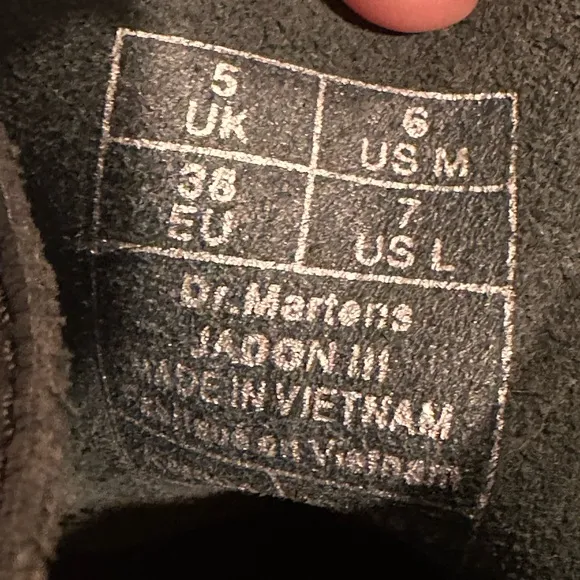 LIKE NEW UNISEX DR MARTENS JADON III WOMENS 7 MENS 6 ZIPPER PLATFORMS