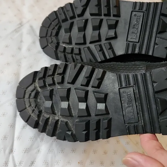 L.L. Bean youth  winter snow insulated  lace-up boots