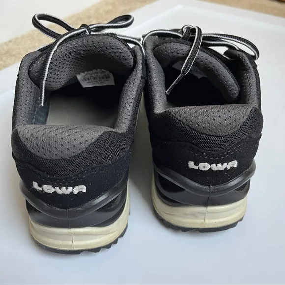 LOWA Women’s Innox Pro Gtx Lo Hiking Shoes, Gore-Tex, Black/White, size 8.5