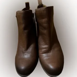 Lucky Brand Brown Leather zipper Ankle Boots Size 6