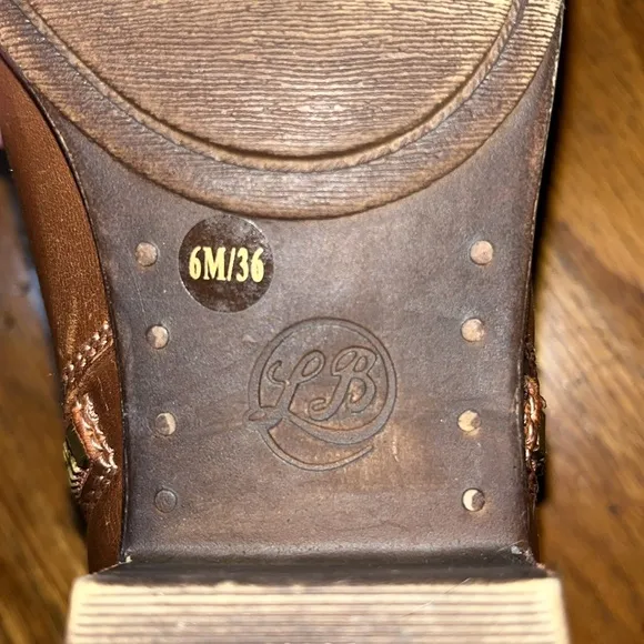 Lucky Brand Brown Leather zipper Ankle Boots Size 6