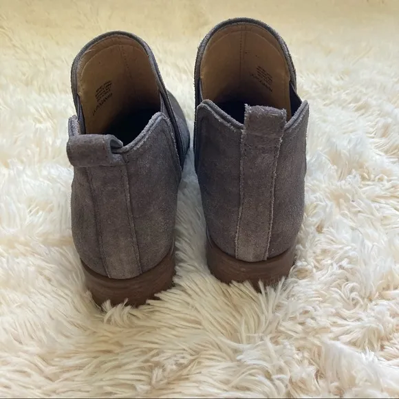 Lucky Brand Pogan Rustic Suede Ankle Booties in Coffee