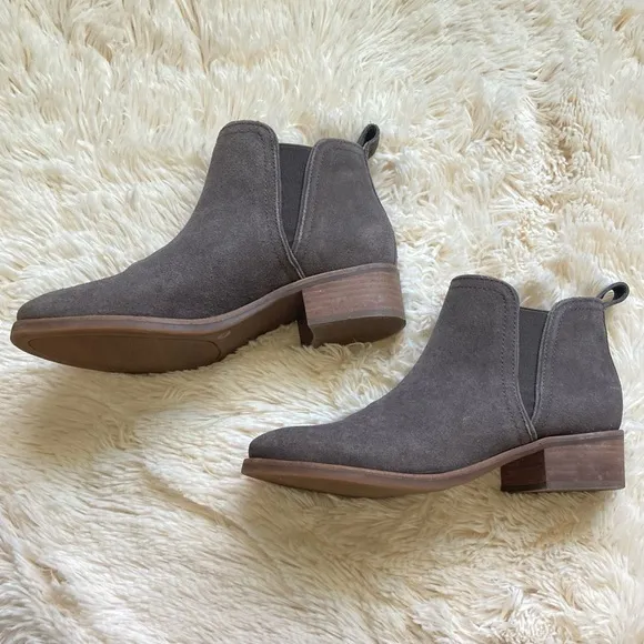 Lucky Brand Pogan Rustic Suede Ankle Booties in Coffee