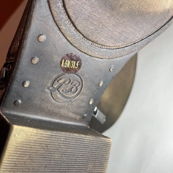 Lucky Brand silver gray leather bootie