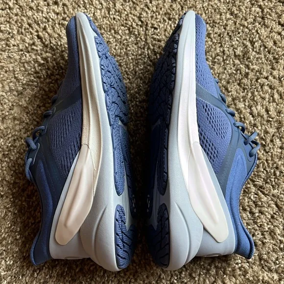 Lululemon Blue Athletic Shoes size 8 NWOT