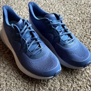 Lululemon Blue Athletic Shoes size 8 NWOT