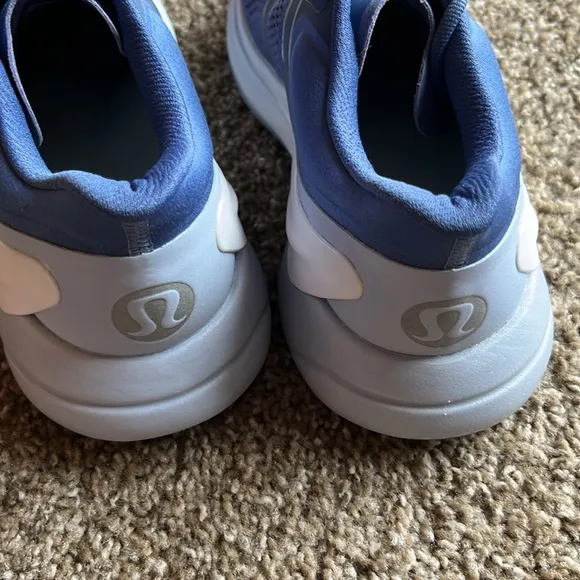 Lululemon Blue Athletic Shoes size 8 NWOT