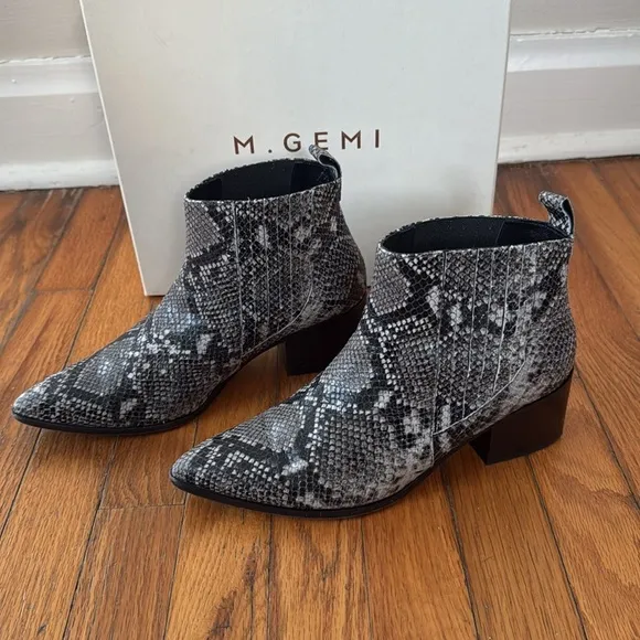 M Gemi The Natura Gray Snakeskin printed leather 39