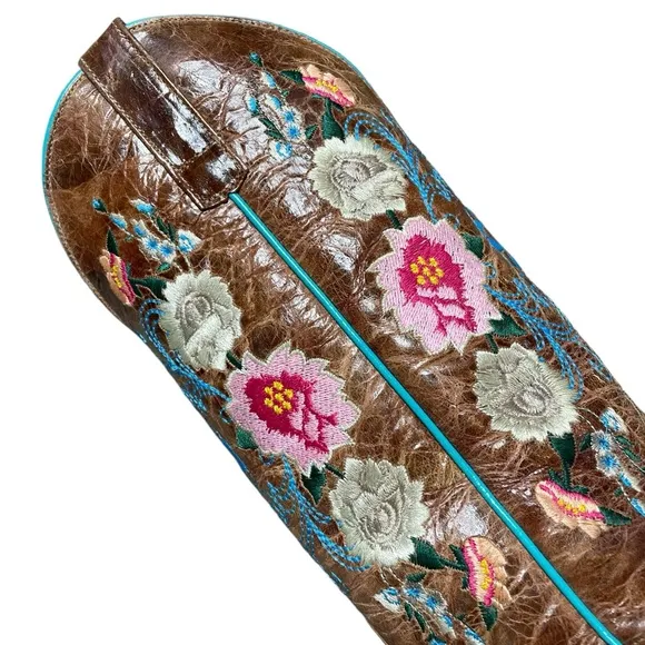MACIE BEAN Rose Garden Western Embroidered Cowboy Boots Size 9